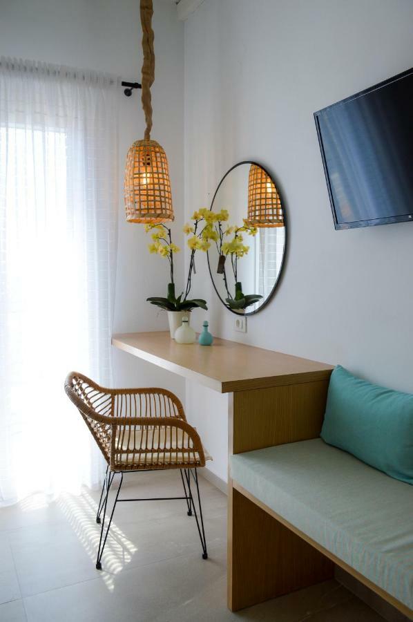 Hawk Stone Apartman Adámasz Kültér fotó